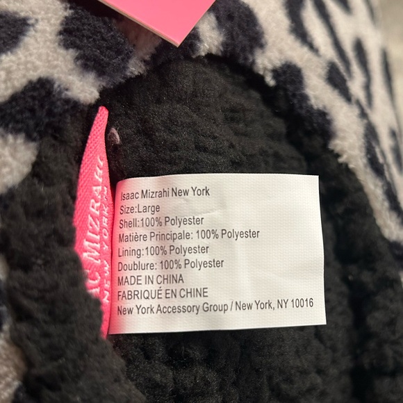 Issac Mizrahi Large Slippers - Picture 6 of 6